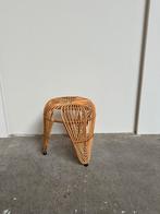 Rotan krukje/bijzettafel, Ophalen, Zo goed als nieuw, Hout