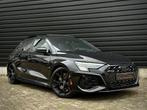 Audi RS3 Sportback 2.5 TFSI Quattro PANO|B&O|HUD|MEMORY|DESI, Auto's, Gebruikt, RS3, Zwart, Bedrijf