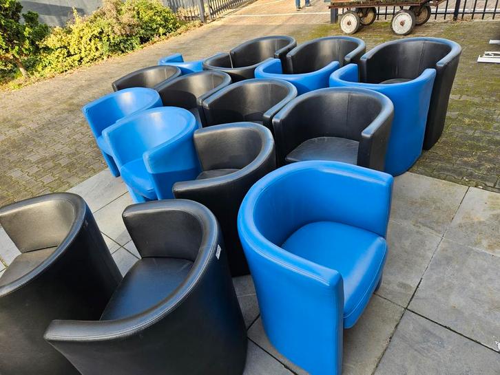 Partij zwarte en blauwe leren fauteuils / club fauteuil, Huis en Inrichting, Fauteuils, Gebruikt, Leer, 50 tot 75 cm, 75 tot 100 cm