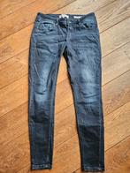 Mooie skinny jeans van Revelation maat 31, Kleding | Dames, Spijkerbroeken en Jeans, Blauw, W30 - W32 (confectie 38/40), Ophalen of Verzenden