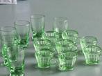 Groen glas borrel/shotjes glaasjes, Ophalen of Verzenden, Zo goed als nieuw, Borrel- of Shotglas