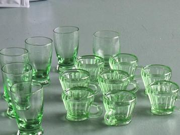 Groen glas borrel/shotjes glaasjes beschikbaar voor biedingen