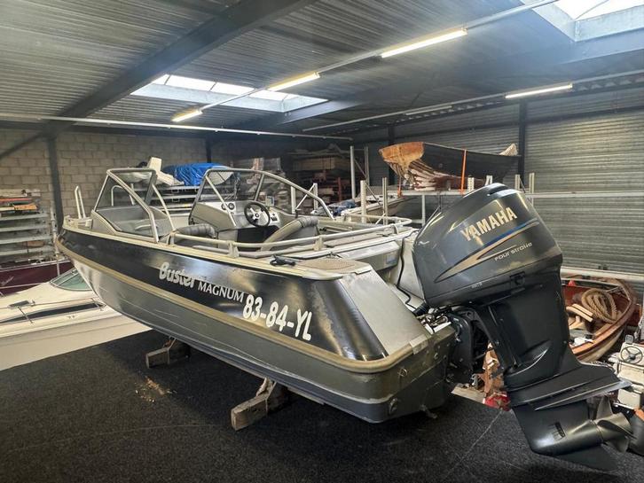 Buster magnum, Watersport en Boten, Vis- en Consoleboten, Gebruikt, 70 pk of meer, 6 meter of meer, Benzine, Buitenboordmotor