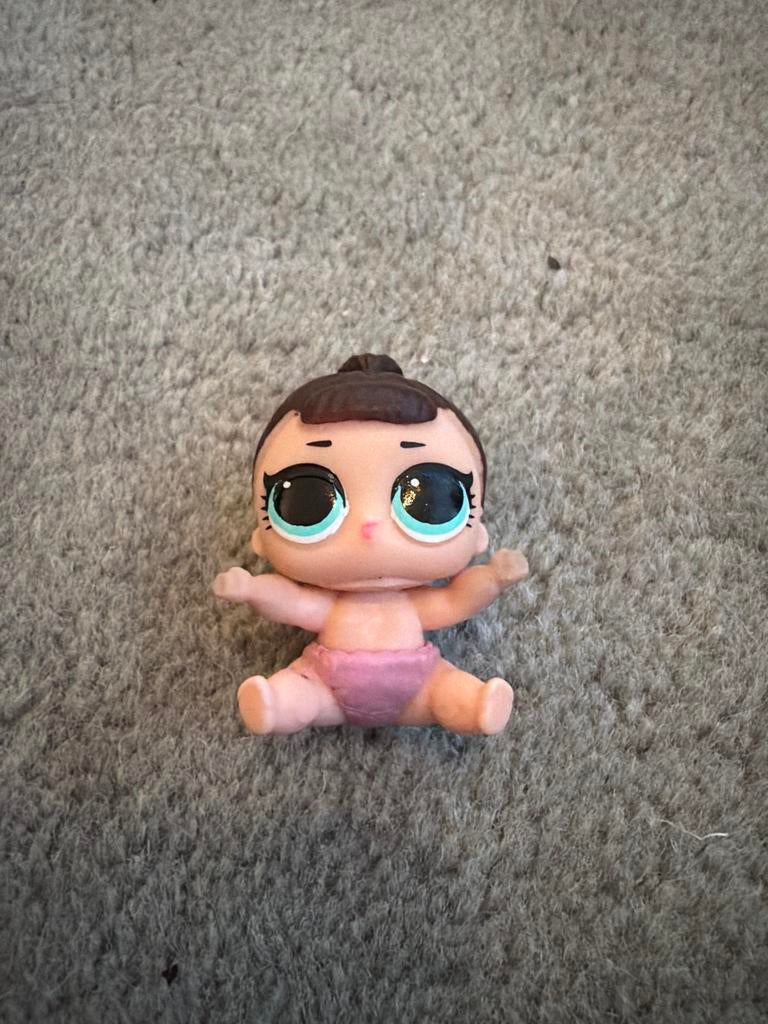 Leuke LOL Surprise Pop, Ophalen of Verzenden, Zo goed als nieuw, Babypop