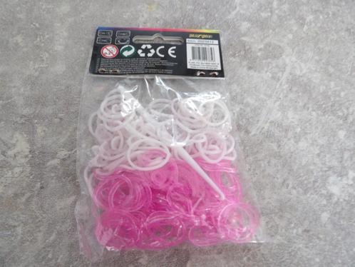 NIEUW 200 rose/witte glitter loom bandjes 5zakjes voor 10,00, Kinderen en Baby's, Speelgoed | Educatief en Creatief, Nieuw, Knutselen