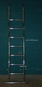 Design ladder in chroom, bieden vanaf € 70, Doe-het-zelf en Verbouw, Ladders en Trappen, Ophalen, Zo goed als nieuw, Ladder