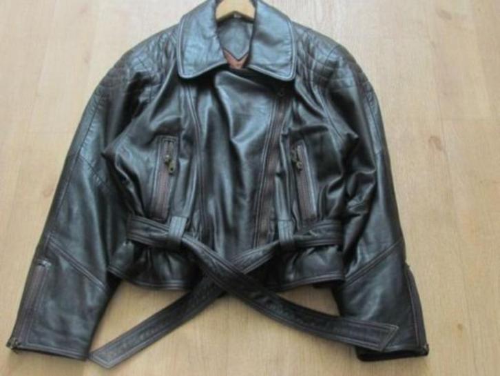 ECHTE LEREN JAS MOOI GETAILLEERD, Kleding | Dames, Jassen | Winter, Nieuw, Maat 42/44 (L), Bruin, Ophalen of Verzenden