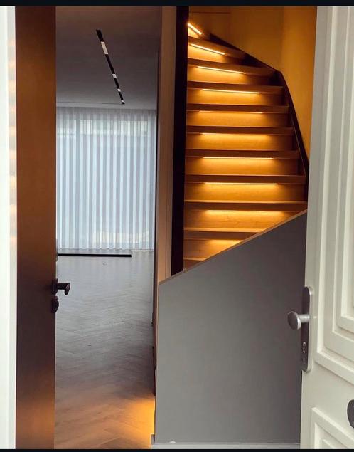 traprenovatie - trap bekleden-PVC-hout -kosten-offerte, Doe-het-zelf en Verbouw, Ladders en Trappen, Nieuw, 2 tot 4 meter, Ophalen of Verzenden