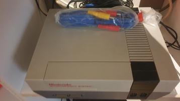 Nintendo NES 001 - Eerste Model beschikbaar voor biedingen
