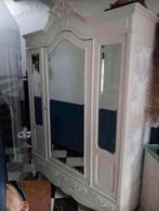 Garderobe kast, Ophalen
