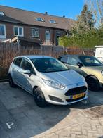 Ford Fiësta 1.0 48KW/65PK 5D 2016 Grijs, Auto's, 525 kg, Origineel Nederlands, Handgeschakeld, Zilver of Grijs