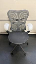 Herman Miller Mirra 2, Ophalen of Verzenden, Zo goed als nieuw, Grijs, Bureaustoel