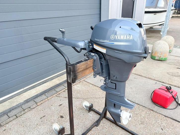 Zeer Nette Yamaha 8 PK 4-takt Kortstaart Buitenboordmotor, Watersport en Boten, Buiten- en Binnenboordmotoren, Gebruikt, Benzine
