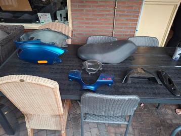 Piaggio zip onderdelen beschikbaar voor biedingen