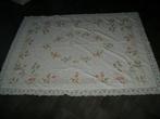 Tafelkleed, handgeborduurd, vintage, Antiek en Kunst, Antiek | Kleden en Textiel, Ophalen of Verzenden