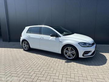 Volkswagen Golf 1.6 TDI Highline Business R-Line Bomvol! beschikbaar voor biedingen