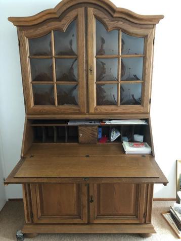 ✅. Oak Writing Desk-Kast-Heel goed condition €50 beschikbaar voor biedingen