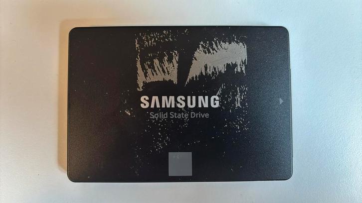 Samsung 860 EVO 500GB, Computers en Software, Harde schijven, Zo goed als nieuw, Laptop, Ophalen of Verzenden