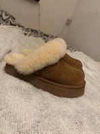 Uggs pantoffels, Kinderen en Baby's, Ophalen of Verzenden, Zo goed als nieuw, Jongetje of Meisje, Slofjes