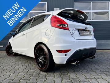 Ford Fiesta 1.6 Sport *ST LINE* SPORTSOUND*17"LMV BLACK & WH beschikbaar voor biedingen