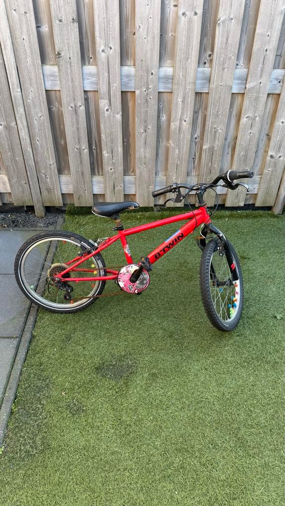 B'Twin Kinderfiets - 20 inch, Fietsen en Brommers, Fietsen | Jongens, Ophalen, Gebruikt, 20 inch, Handrem