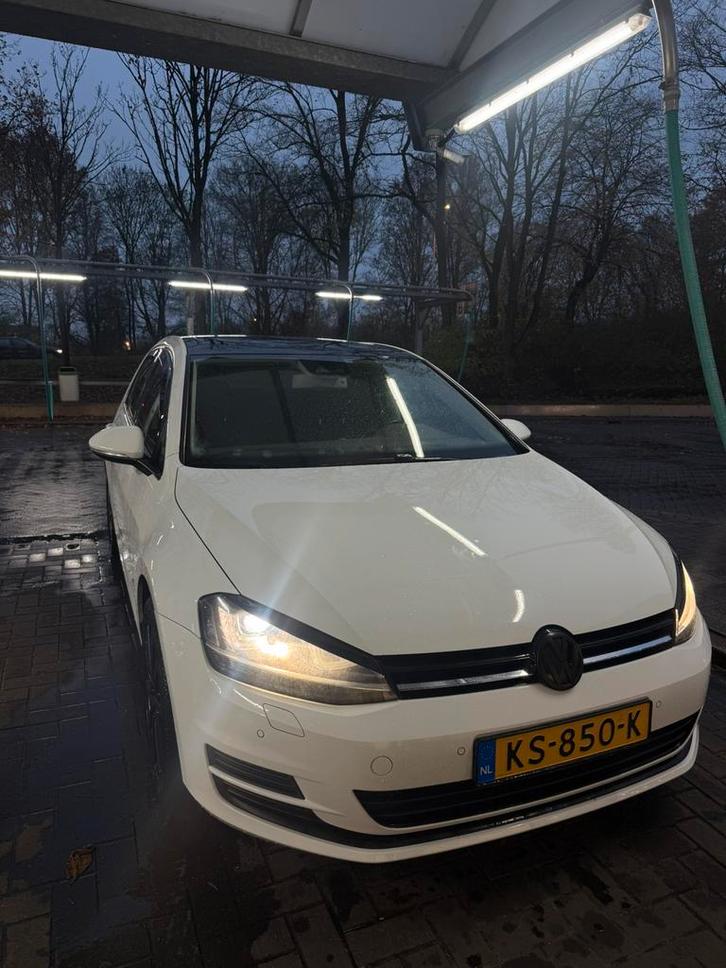 Volkswagen Golf 1.2 TSI 63KW 5D 2014 Wit, Auto's, Volkswagen, Particulier, Golf, Achteruitrijcamera, Airbags, Airconditioning