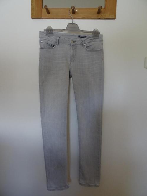 Tommy Hilfiger jeans mt 36/38 ( taille meet 40 cm ), Kleding | Dames, Spijkerbroeken en Jeans, Zo goed als nieuw, Overige jeansmaten