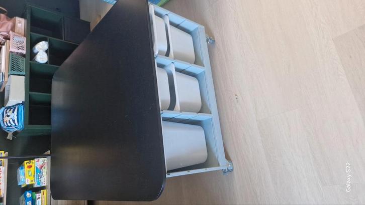 Grote speeltafel met opruimbakken, Huis en Inrichting, Tafels | Statafels, Gebruikt, Ophalen