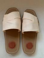 Slippers maat 37 nieuw, Slippers, Beige, Nieuw, Ophalen of Verzenden