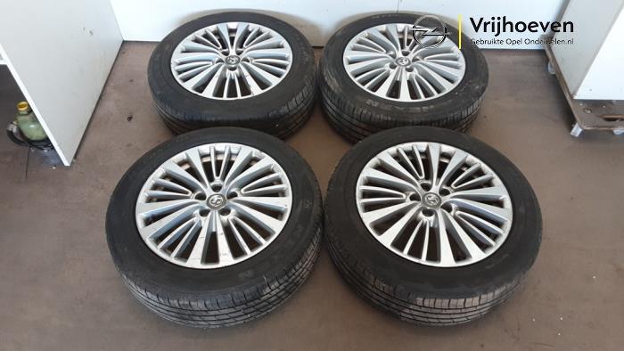Velgen set + banden van een Opel Grandland X (Grandland X 17, Auto-onderdelen, Banden en Velgen, Personenwagen, Gebruikt, 3 maanden garantie