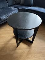 mooi zwart tafel / bijzettafel Vejnon in nieuwstaat van Ikea, Ophalen, Rond, Zo goed als nieuw, 75 cm of meer