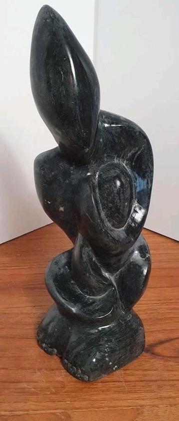 Abstract Stenen Sculptuur beschikbaar voor biedingen