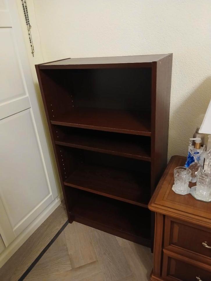 BILLY ROOD/BRUINE BOEKENKASTEN, Huis en Inrichting, Kasten | Stellingkasten, Gebruikt, Ophalen