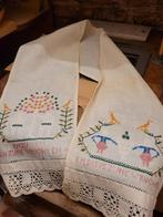 Klokkleed, geborduurd., Ophalen of Verzenden