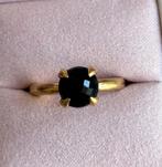 Bron ring Catch saffier, Sieraden, Tassen en Uiterlijk, Ophalen of Verzenden, Zo goed als nieuw, 17 tot 18, Met edelsteen