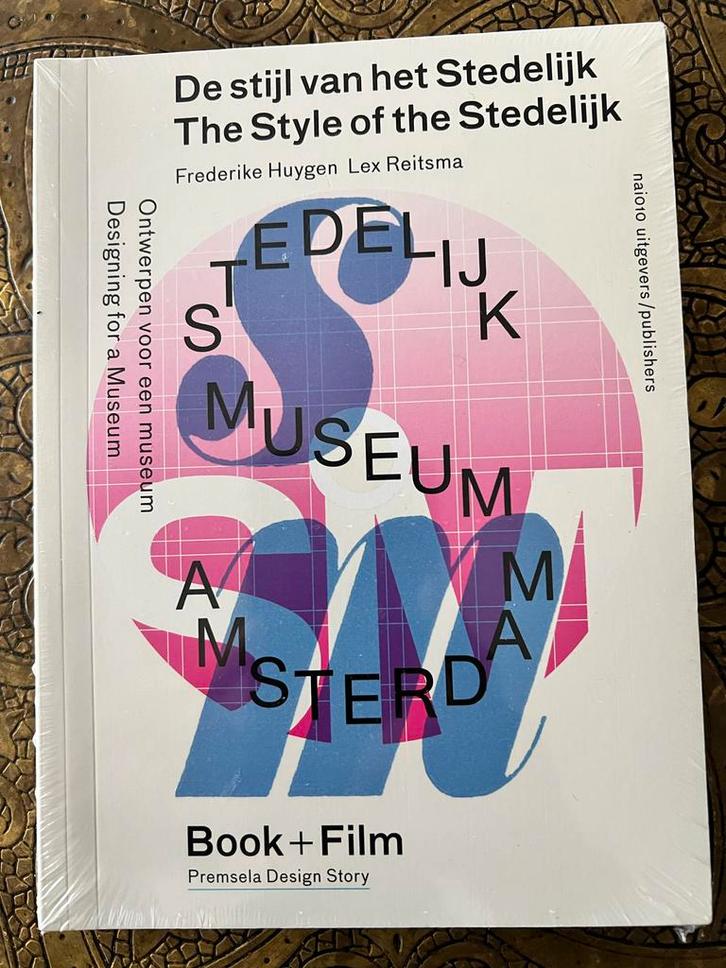 Boek & DVD Lex Reitsma De Stijl van het Stedelijk, Boeken, Kunst en Cultuur | Fotografie en Design, Zo goed als nieuw, Overige onderwerpen