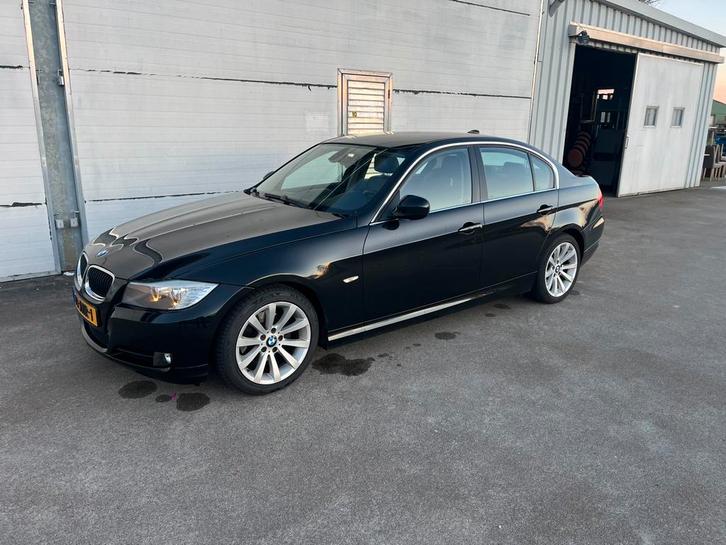 BMW 3-Serie 2.0 I 318 105KW AUT 2009 Zwart, Auto's, BMW, Particulier, 3-Serie, Airbags, Airconditioning, Alarm, Bluetooth, Centrale vergrendeling