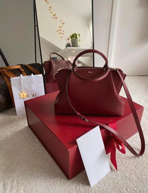 Authentieke Cartier C de Cartier medium tas, Sieraden, Tassen en Uiterlijk, Tassen | Damestassen, Zo goed als nieuw, Handtas, Ophalen of Verzenden