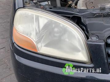 Koplamp rechts van een Suzuki Ignis beschikbaar voor biedingen