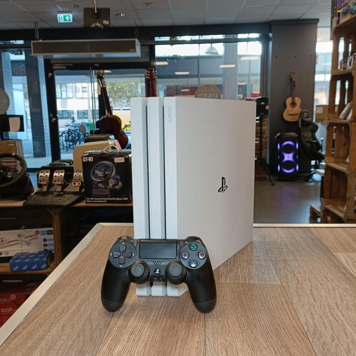 Playstation 4 Pro 1TB | Wit | Incl Controller | Met garantie, Spelcomputers en Games, Games | Sony PlayStation 4, Zo goed als nieuw