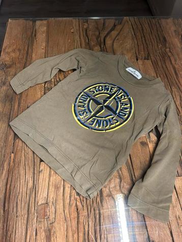Stone longesleeve beschikbaar voor biedingen