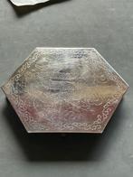 Antiek chinees plateau met gegraveerde draak., Antiek en Kunst, Ophalen