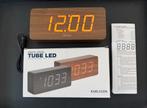 TUBE LED alarm clock - Karlsson, Ophalen of Verzenden, Zo goed als nieuw, Digitaal