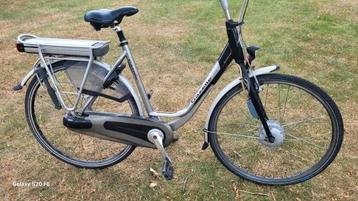 Elektrische damesfiets Gazelle met nieuwe Type accu beschikbaar voor biedingen
