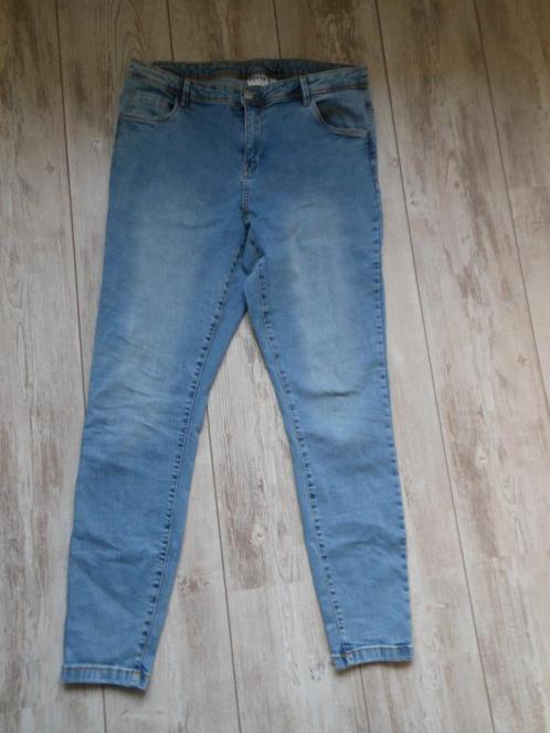 NIEUWE broek van BRISTOL maat 44., Kleding | Dames, Broeken en Pantalons, Nieuw, Maat 42/44 (L), Blauw, Lang, Ophalen of Verzenden