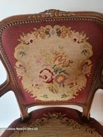 Victoriaanse stoel met handgeknoopte bloemmotief, Antiek en Kunst, Antiek | Meubels | Stoelen en Banken, Ophalen of Verzenden