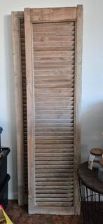 Twee oude houten louvreluiken, Doe-het-zelf en Verbouw, Ophalen, Gebruikt, Hout, Overige typen