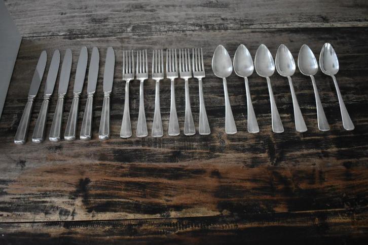 Haags Lofje verzilverd diner bestek van Sola, Huis en Inrichting, Keuken | Bestek, Gebruikt, Bestekset, Overige materialen, Ophalen