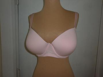 beugelBh maat 85E voorgevormde cups beschikbaar voor biedingen