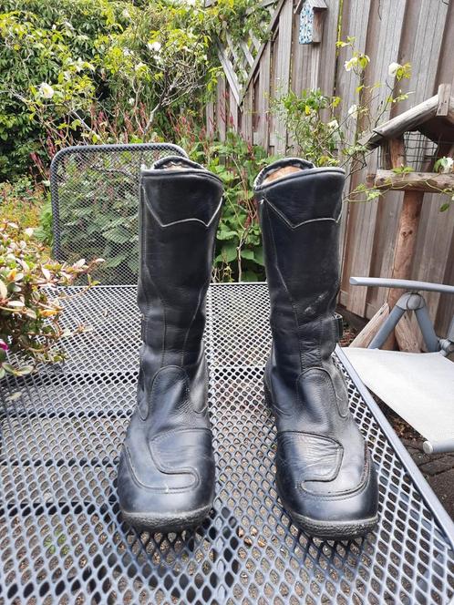 Zwarte leren motorlaarzen, maat 39, Motodress, goeie staat, Motoren, Kleding | Motorkleding, Laarzen, Dames, Tweedehands, Ophalen